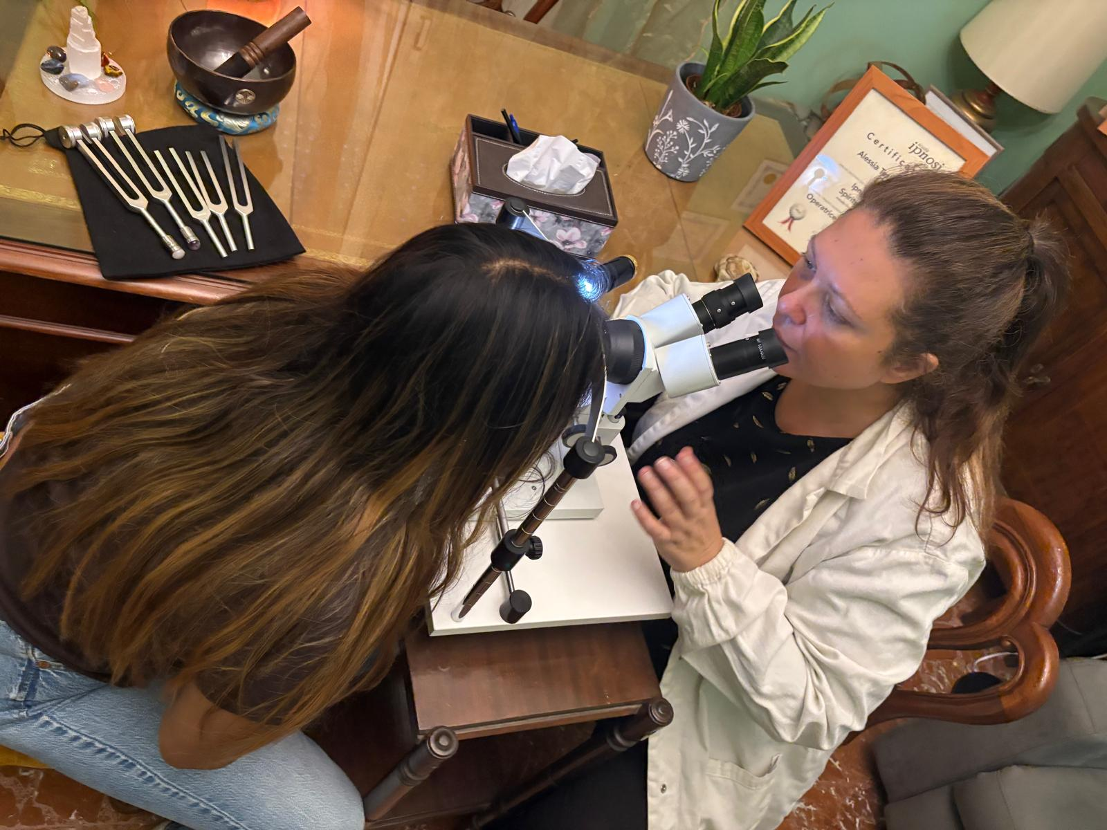 Alessia Testone nel suo studio